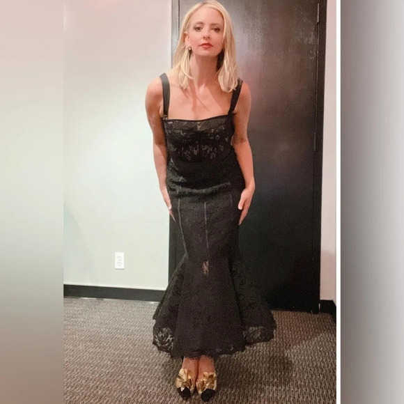 LEO LIN Clover Lace Bustier Ruffle Midi Dress in Black, size 8 Sleeveless - Picture 3 of 16